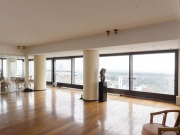 Depto Piso Alto Torre Camps Premium Ugarteche y Cerviño. Palermo.