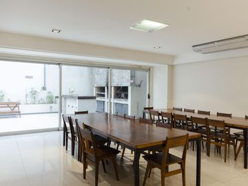 Depto Piso Alto Torre Camps Premium Ugarteche y Cerviño. Palermo.