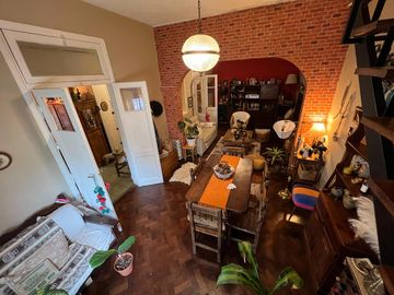 Casa de 4 ambientes en venta en San Isidro.