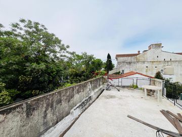 Casa de 4 ambientes en venta en San Isidro.
