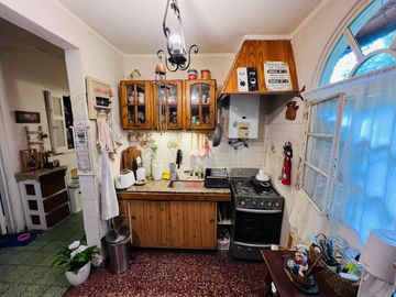 Casa de 4 ambientes en venta en San Isidro.