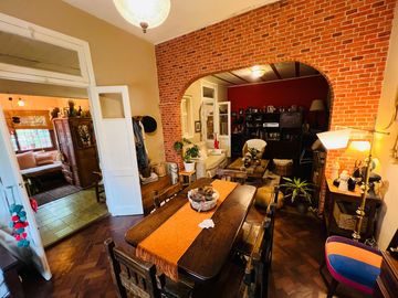 Casa de 4 ambientes en venta en San Isidro.