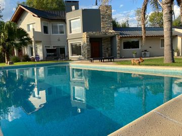 Casa en venta - 2 Dormitorios 2 Baños - General Rodríguez
