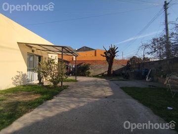 Venta casa Pilar Centro  3 Ambientes con Jardin y Parrilla