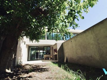 Casas en ph en venta en Ituzaingó Norte