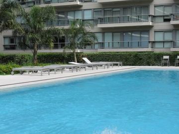 Exclusivo alquiler de 2 ambientes sin muebles en el destacado Madero Center Puerto Madero