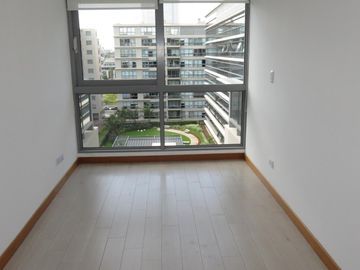 Exclusivo alquiler de 2 ambientes sin muebles en el destacado Madero Center Puerto Madero