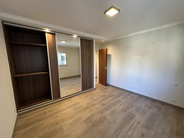 Venta Departamento en zona río