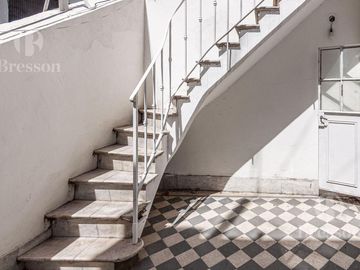 Oficina en  Edificio Francés - Barrio Norte  Córdoba 1800