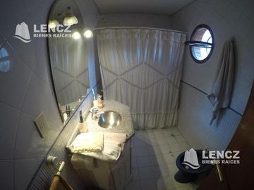 NUEVO PRECIO!!! EXCELENTE CHALET  5 AMB.C/COCHERA, PILETA Y JARDIN. QUILMES OESTE. nuevo precio!