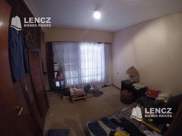NUEVO PRECIO!!! EXCELENTE CHALET  5 AMB.C/COCHERA, PILETA Y JARDIN. QUILMES OESTE. nuevo precio!