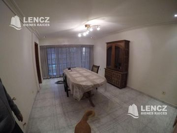 NUEVO PRECIO!!! EXCELENTE CHALET  5 AMB.C/COCHERA, PILETA Y JARDIN. QUILMES OESTE. nuevo precio!