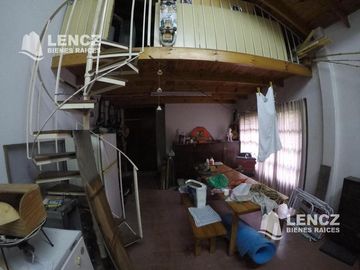 NUEVO PRECIO!!! EXCELENTE CHALET  5 AMB.C/COCHERA, PILETA Y JARDIN. QUILMES OESTE. nuevo precio!