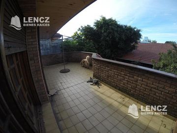 NUEVO PRECIO!!! EXCELENTE CHALET  5 AMB.C/COCHERA, PILETA Y JARDIN. QUILMES OESTE. nuevo precio!
