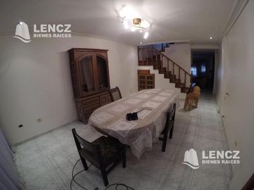 NUEVO PRECIO!!! EXCELENTE CHALET  5 AMB.C/COCHERA, PILETA Y JARDIN. QUILMES OESTE. nuevo precio!