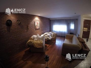 NUEVO PRECIO!!! EXCELENTE CHALET  5 AMB.C/COCHERA, PILETA Y JARDIN. QUILMES OESTE. nuevo precio!