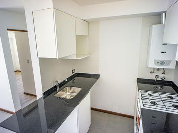 1 Dormitorio en Venta a metros de Bv. Oroño