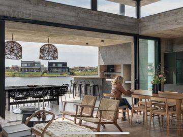 Casa en  venta en el Barrio Riberas, Puertos / Escobar