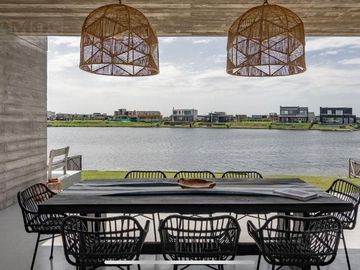 Casa en  venta en el Barrio Riberas, Puertos / Escobar
