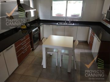 Casa en venta en Ezeiza