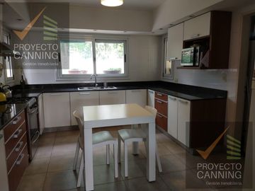 Casa en venta en Ezeiza