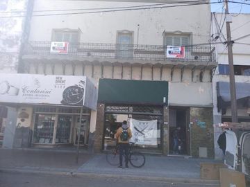 Departamento en venta - 2 dormitorios 2 baños - 151mts2 - 9 De Julio