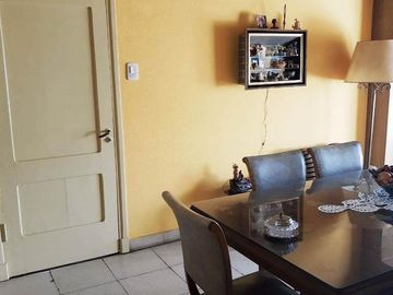 VENTA REBAJADA    U$S 90.000   Casa 3 Amb - Banfield