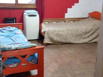 PH en venta - 3 dormitorios 1 baño - 70mts2 - Sarandi