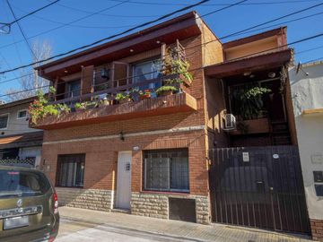 Casa de 6 ambientes en venta en Olivos