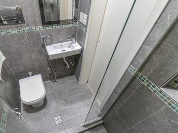 Departamento 3 Dormitorios VENTA  Av. Libertador al 800 entre R. Peña y Montevideo