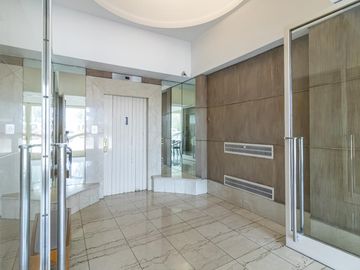 Departamento 3 Dormitorios VENTA  Av. Libertador al 800 entre R. Peña y Montevideo