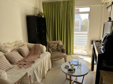 Departamento luminoso 2 ambientes con balcón - San Fernando -Vias a Libert.