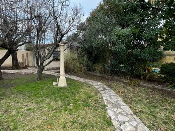 VENTA DE CASA 4 AMBIENTES - CASTELAR SUR