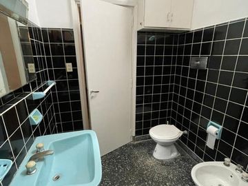 VENTA DE CASA 4 AMBIENTES - CASTELAR SUR