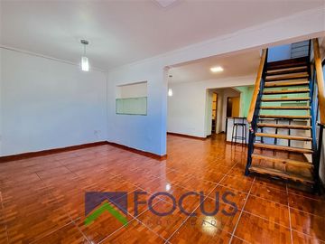 Casa en Venta en Vive a pasos de metro Santiago Bueras (L5)