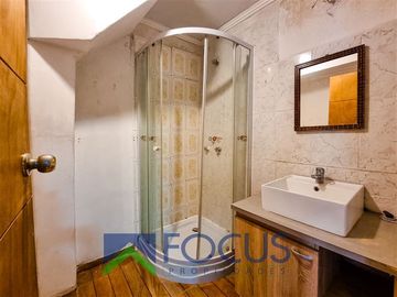 Casa en Venta en Vive a pasos de metro Santiago Bueras (L5)
