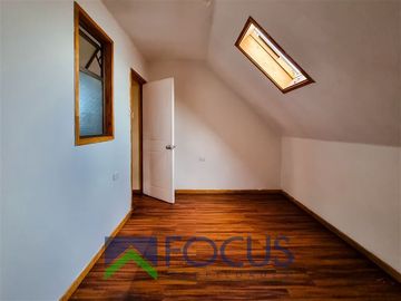 Casa en Venta en Vive a pasos de metro Santiago Bueras (L5)