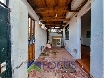 Casa en Venta en Vive a pasos de metro Santiago Bueras (L5)