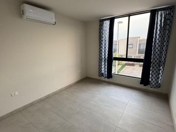 CASA EN VENTA  EN PARAISO RESIDENCIAL , BOSQUES STA ANITA
