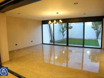 Casa en Venta en Bosques del Prado Sur