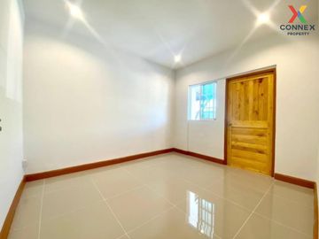 FOR SELL townhouse Baan Pruksa 12 Rangsit-Klong 3 BTS-Phloen Chit CX-116403