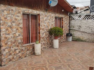 Casa en Venta en cerca al persa teniente cruz