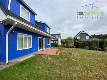 Casa en Venta en Dos Esteros, a pasos del Colegio San Javier