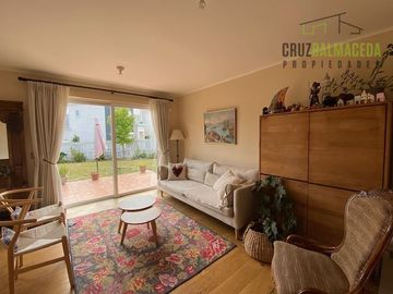 Casa en Venta en Dos Esteros, a pasos del Colegio San Javier