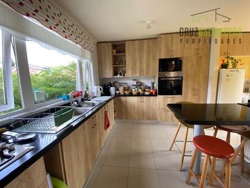 Casa en Venta en Dos Esteros, a pasos del Colegio San Javier