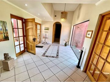 Casa en venta ultra rebajada, gran terreno