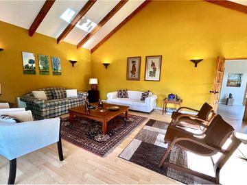 Casa en venta ultra rebajada, gran terreno