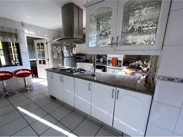 Casa en venta ultra rebajada, gran terreno