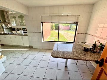 Casa en venta ultra rebajada, gran terreno
