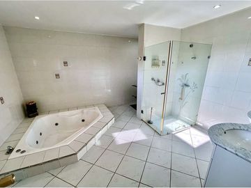 Casa en venta ultra rebajada, gran terreno